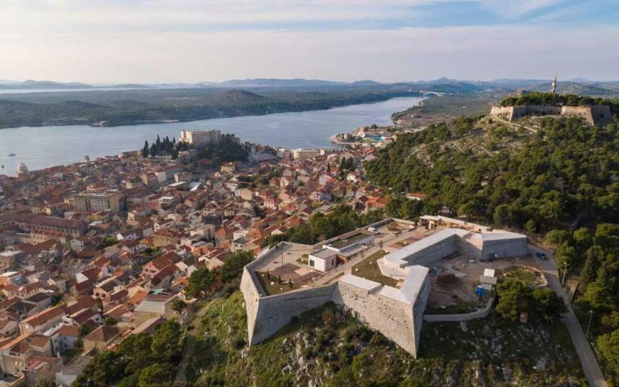Duje & Roko Apartments Sibenik Exterior photo